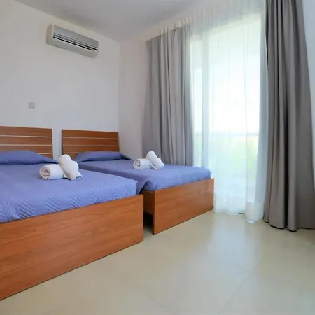 Villa Coral Bay 9 *