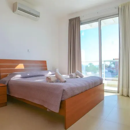 Villa Coral Bay 9 *